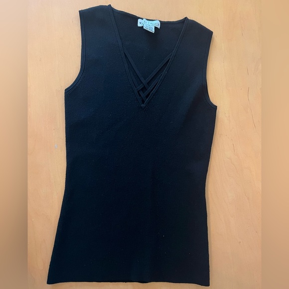 White House Black market knit shell with cross cross neckline - Picture 2 of 3